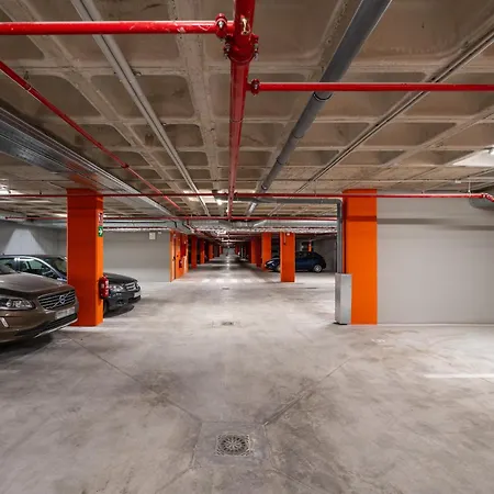 Xpce Urban 19 Skyline-parking Free *
